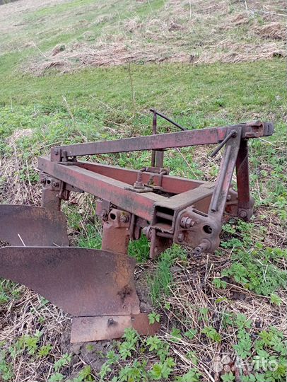 Плуг для трактора