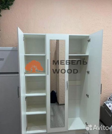 Шкаф распашной