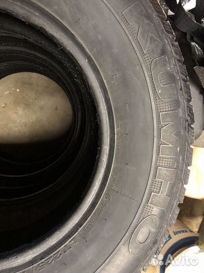 Зимняя резина 225/75/16С kumho powergrip KC11