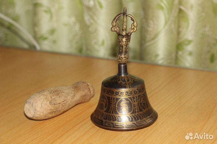 Тибетский поющий колокол