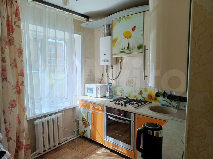 2-к. квартира, 40 м², 1/2 эт.
