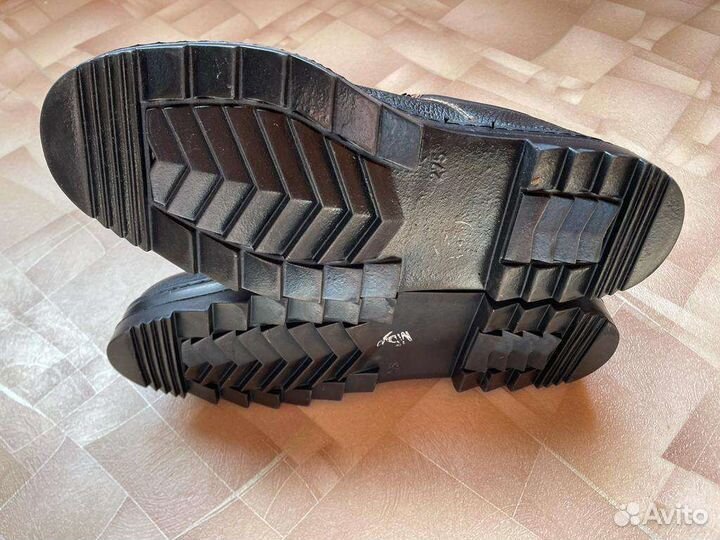 Ботинки рабочие р. 44