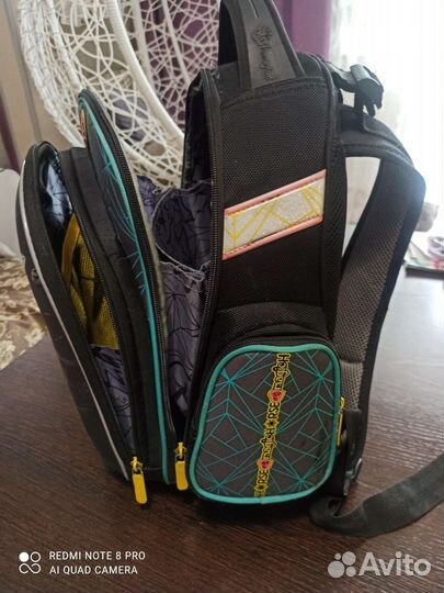 Школьный рюкзак hummingbird