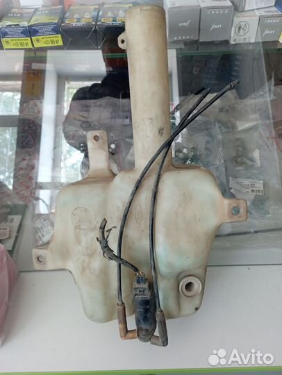 Бачок омывателя Ford Mondeo 1997 1021383