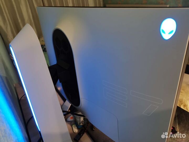 Dell Alienware aw2720hf