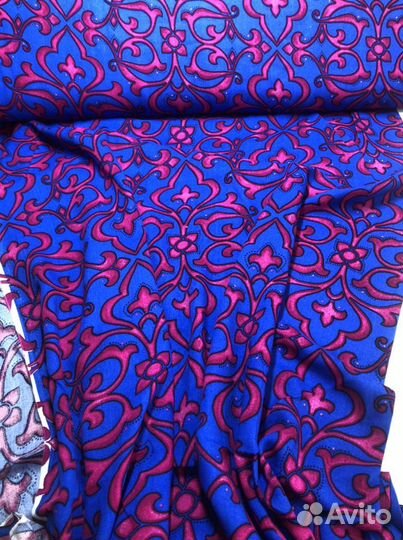 Вискоза розовый рисунок на синем