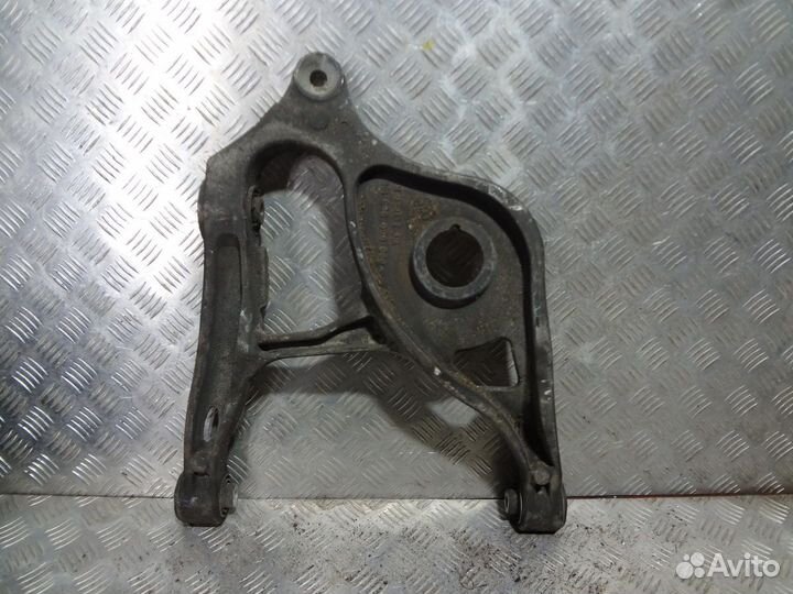 Рычаг задний нижний правый Мерседес 164 ML GL