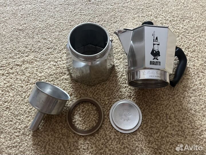 Гейзерная кофеварка bialetti