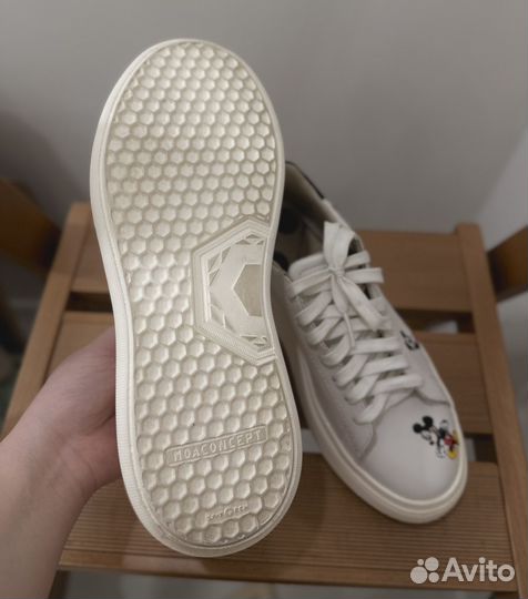 Кроссовки Moaconcept x Disney
