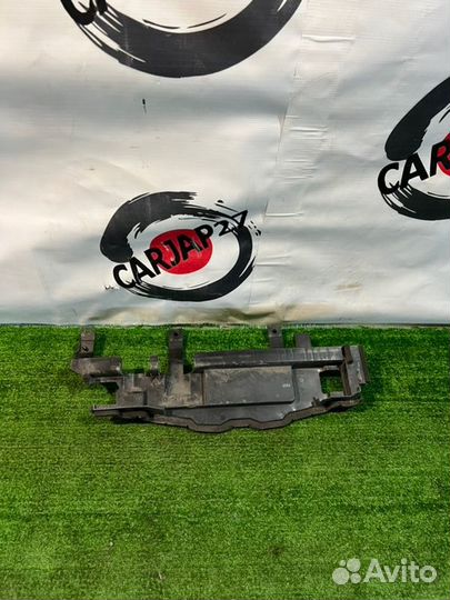 Защита радиатора (25) Nissan Note HE12 2017