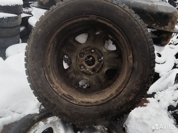 Dunlop SP Snow 99 205/60 R15 и 205/60 R15