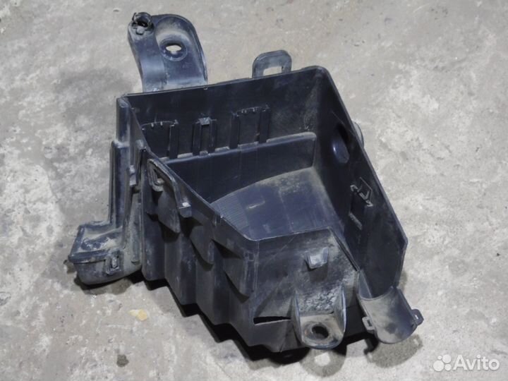 Корпус блока предохранителей Рено дастер