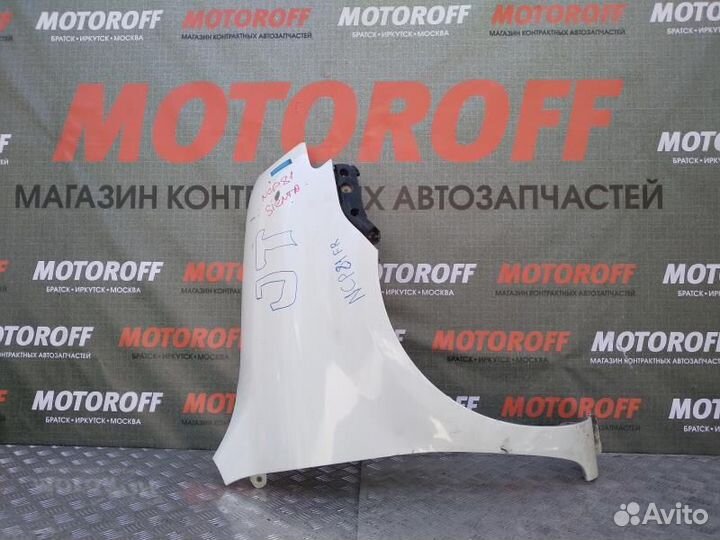 Крыло правое Тойота Сиента NCP81 (06-15г рес А26
