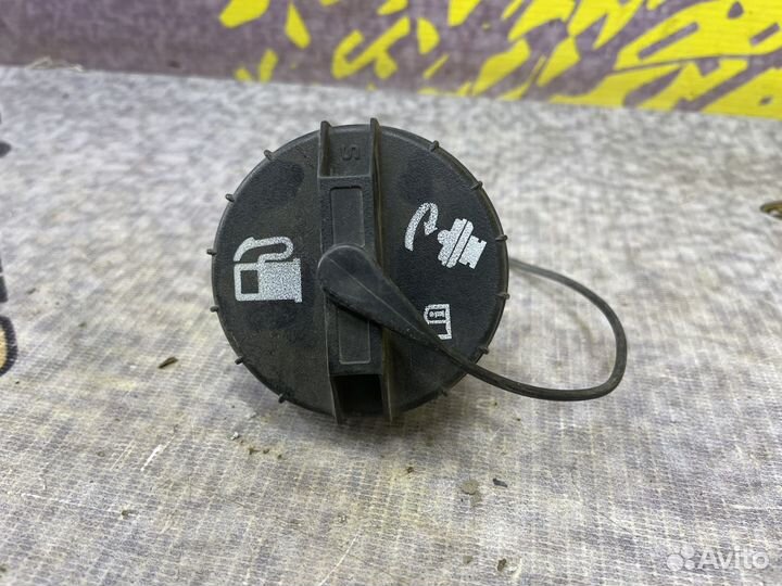 Крышка заливной горловины бензобака Пробка Лачетти