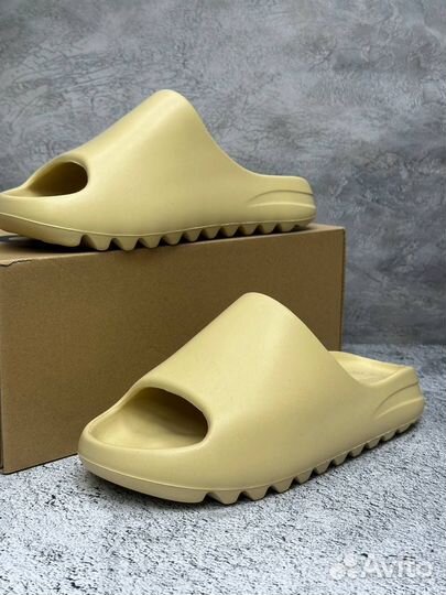 Шлепанцы Adidas yeezy slide