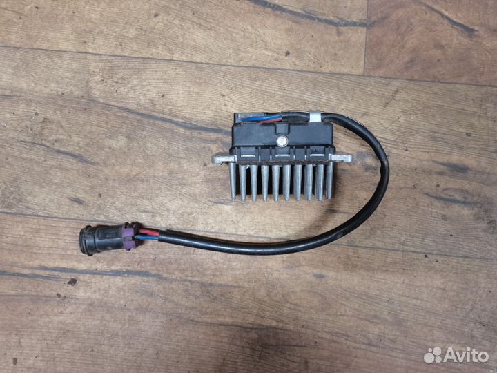 Резистор отопителя Audi A6 C5