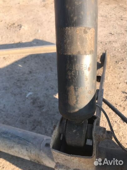 Амортизаторы задние Audi 80 b3 с пружиной