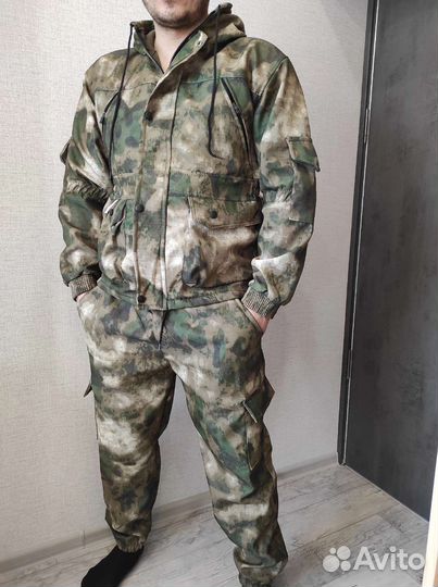 Камуфляжные костюмы новые