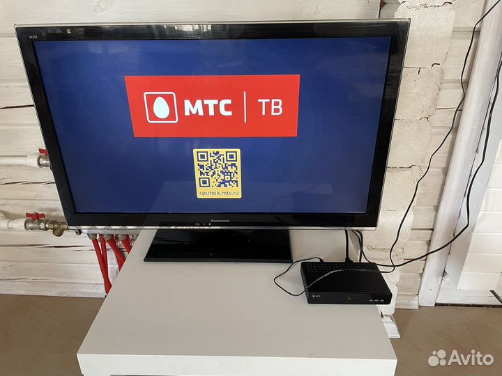 Комплект спутникового тв МТС. Тарелка и приставка