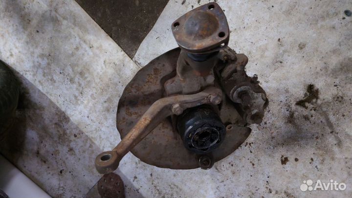 Кулак поворотный niva 2121