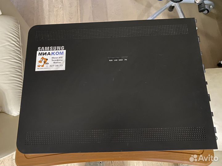 Цифровая миниатс Samsung 7070 с телефонами