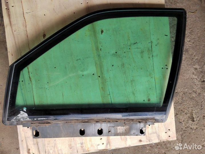 Стекло бронированное боковое переднее левое
