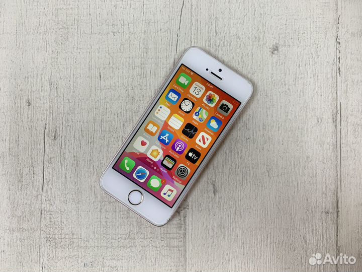 iPhone SE, 16 ГБ