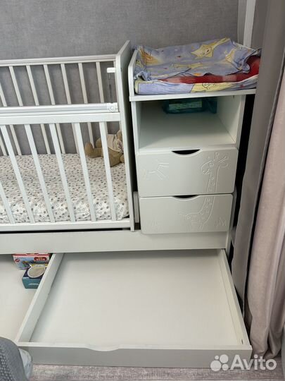 Кровать- трансформер с пеленальным столиком