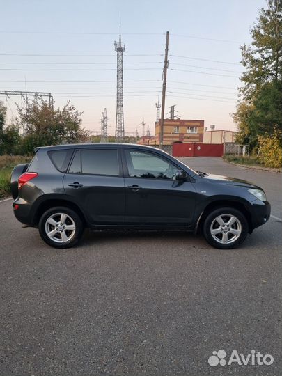 Toyota RAV4 2.0 AT, 2008, 249 900 км
