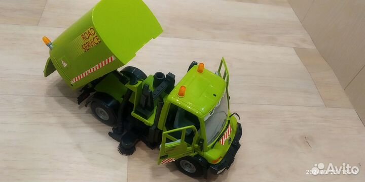 Машинка Dickie Toys