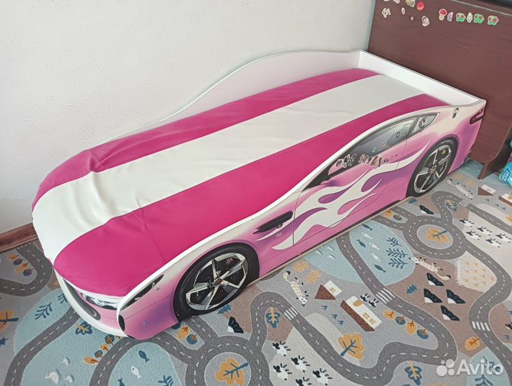 Кровать-машина «Бондмобиль» с подъемным механизмом