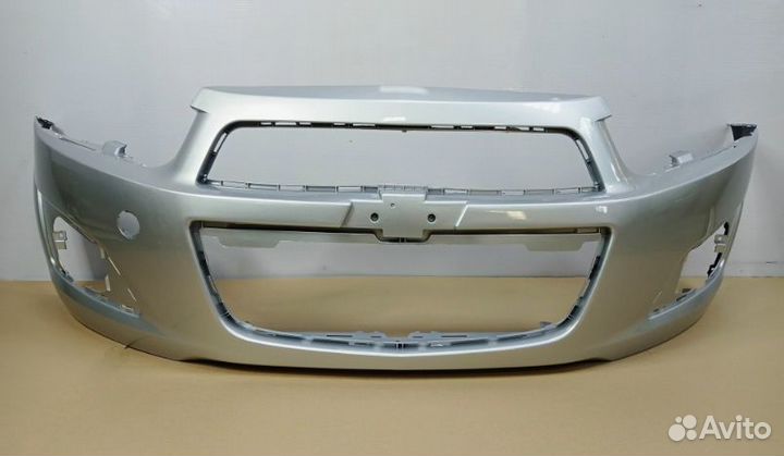Бампер передний Chevrolet Aveo T300 в цвет