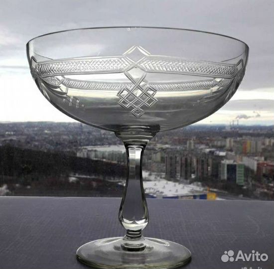 Старинная Фруктовница. Рюмки