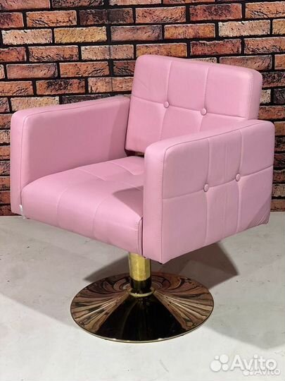 Парикмахерское кресло “Aurora” розовый
