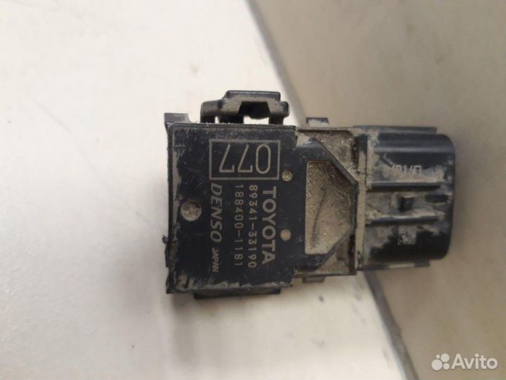 Датчик парковки Toyota Land Cruiser