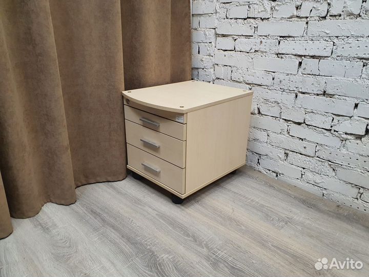 Тумба подкатная