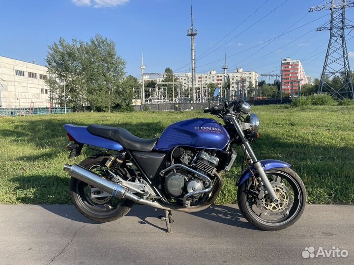 Мотоцикл Honda cb400sf