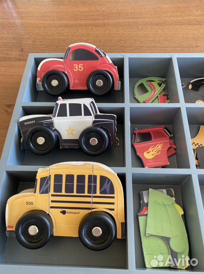 Игровой магнитный набор Comic cars ItsImagical
