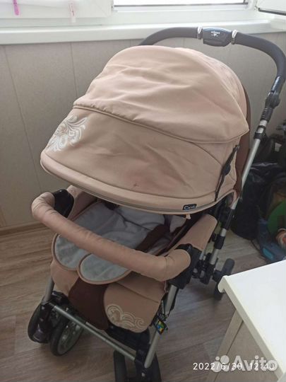 Коляска прогулочная