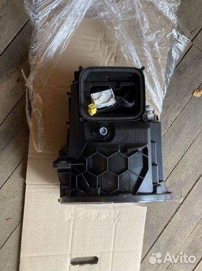 Фара LED Mercedes GII(W463) основная правая