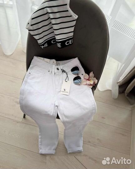 Джинсы женские