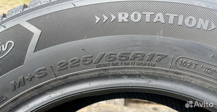 Cooper Weather-Master Ice 100 225/65 R17