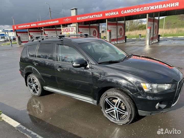 Mitsubishi Outlander 2.0 CVT, 2011, 256 000 км