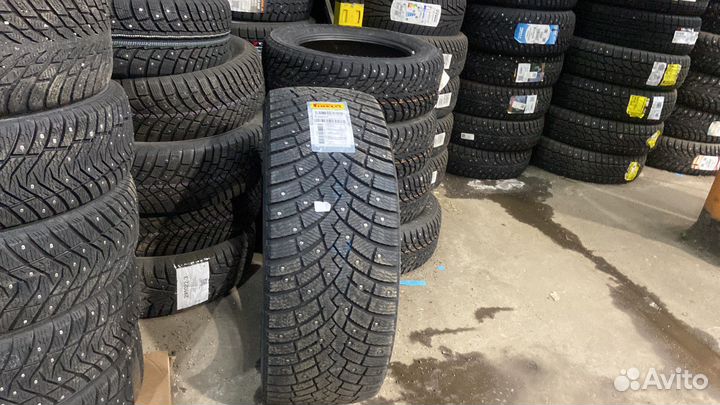 Pirelli Scorpion Ice Zero 2 245/45 R20