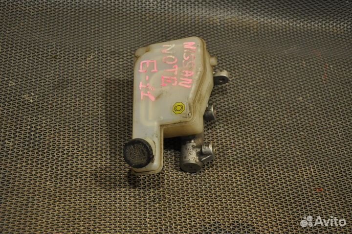 Главный тормозной цилиндр nissan note E11