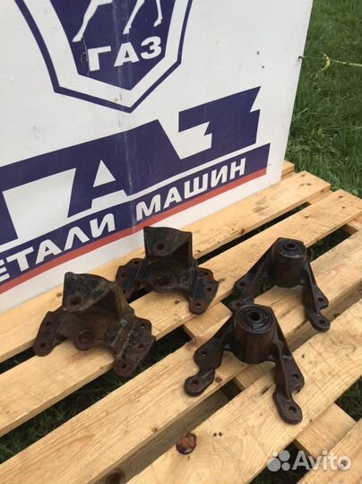 Передние/задние кронштейны рессор газель 3302