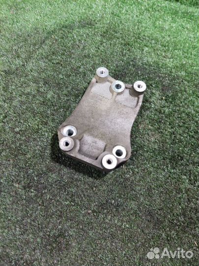 Кронштейн компрессора кондиционера Chery Tiggo 7