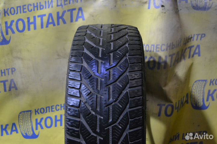 Tigar Winter 215/45 R17