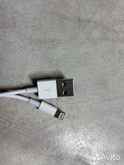 Кабель Lightning USB 1M