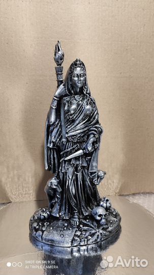 Статуэтка Геката